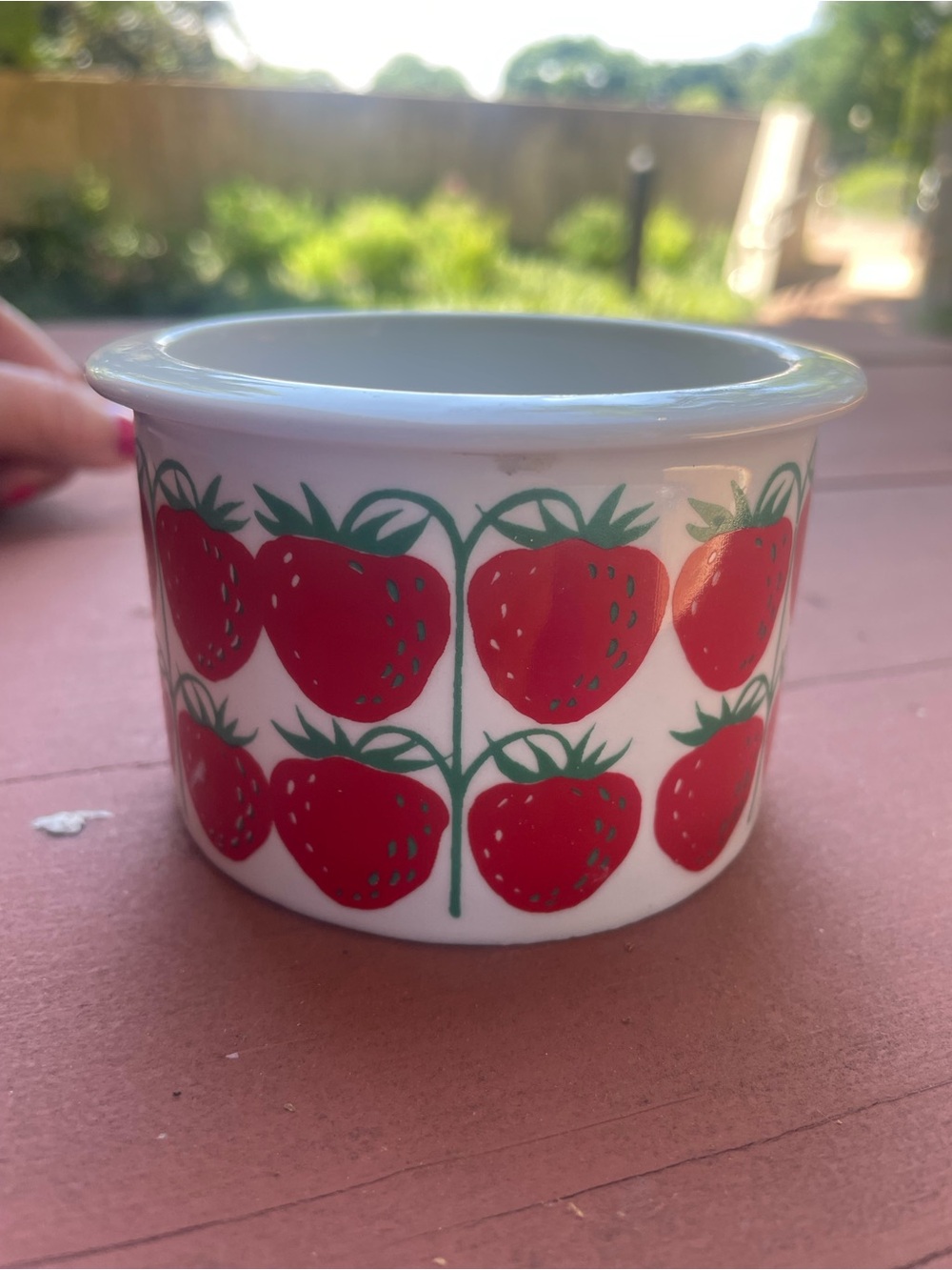 Vintage Arabia jam pot - Bright Red Strawberry Print - Picture 5 of 11